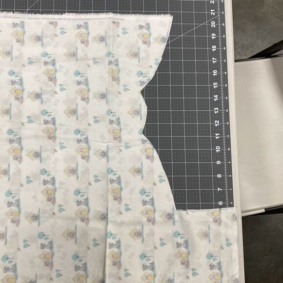 Joann's Fabric Scamps Pattern 100% Cotton 29x40 inches (K13) - Picture 3 of 5